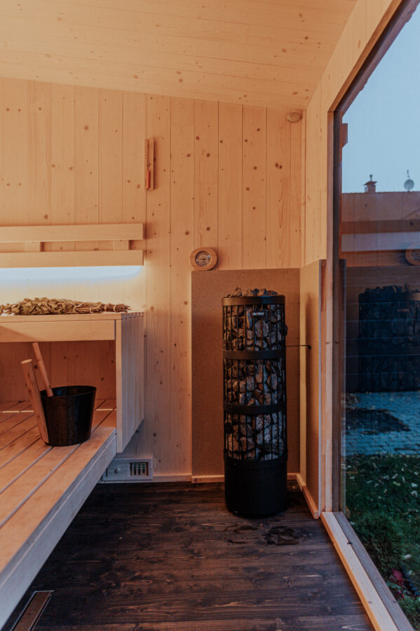Sauna open front 12m²